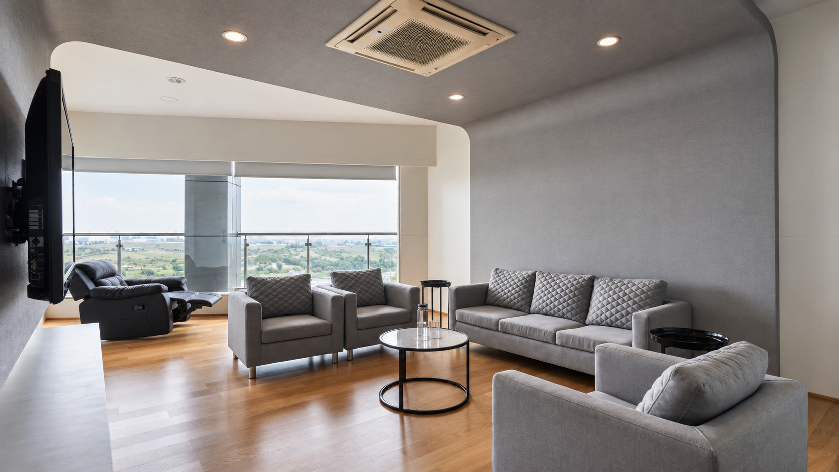 Restored marble and veneer surfaces in the Fujitsu workplace